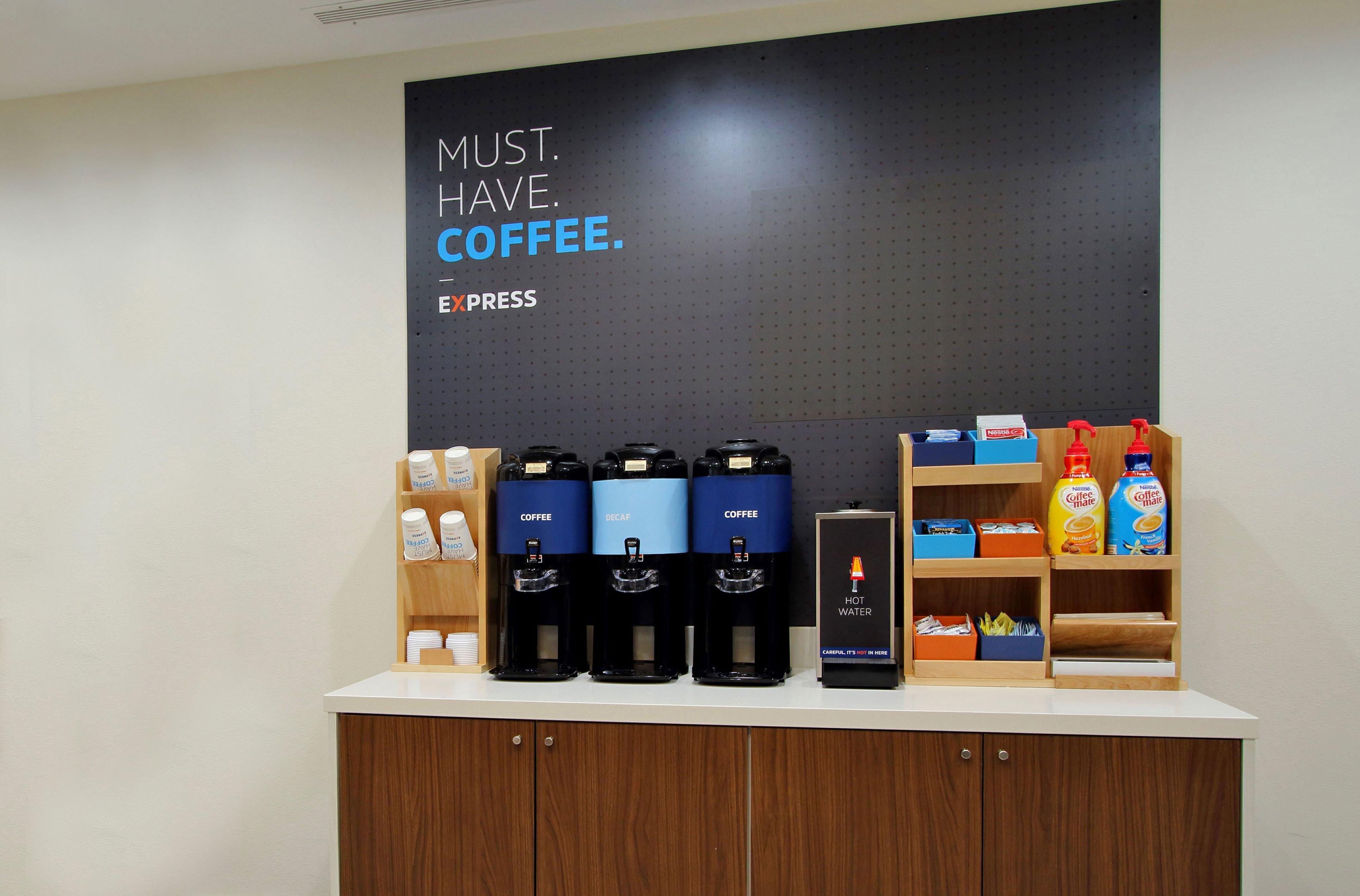 Holiday Inn Express Detroit-Warren/General Motors Technology Center By Ihg Esterno foto