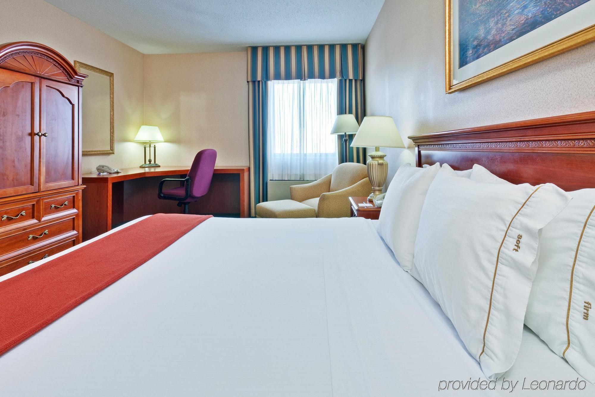 Holiday Inn Express Detroit-Warren/General Motors Technology Center By Ihg Camera foto